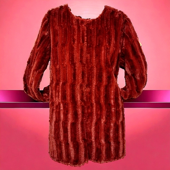 Reversible Luxury Faux-Fur/Suede Coat - Picture 10 of 10